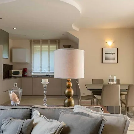 Allegra Holiday home