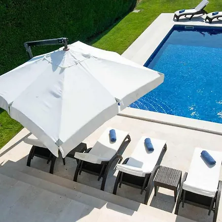 Allegra Holiday home